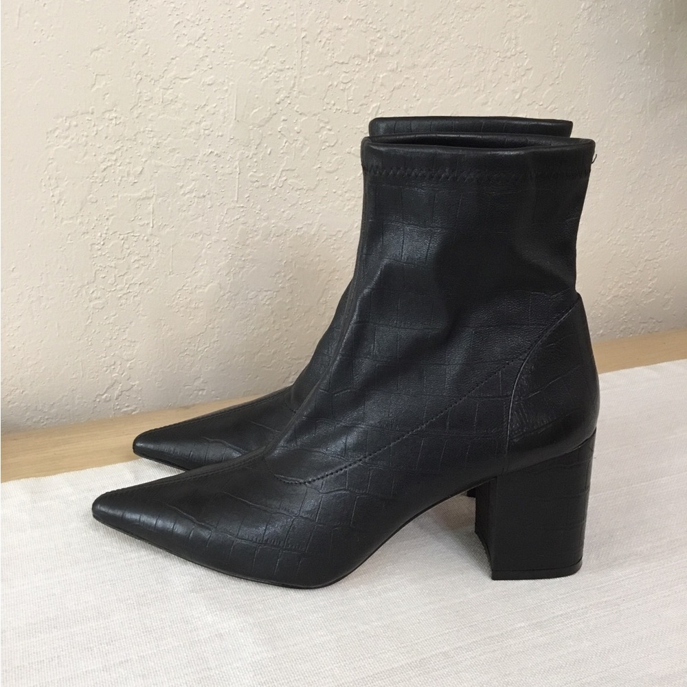 Stuart Weitzman 75 Block Stretch Booties Croc Leather Black Sz.7.5b